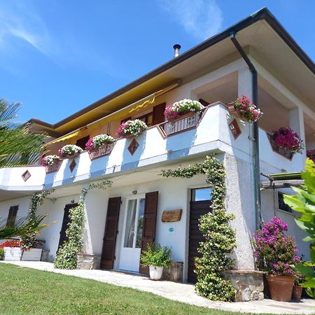 Il Colle Della Brina Hotel Sarzana Eksteriør billede