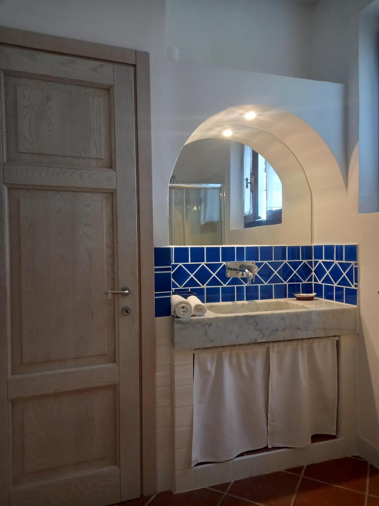 Il Colle Della Brina Hotel Sarzana Eksteriør billede