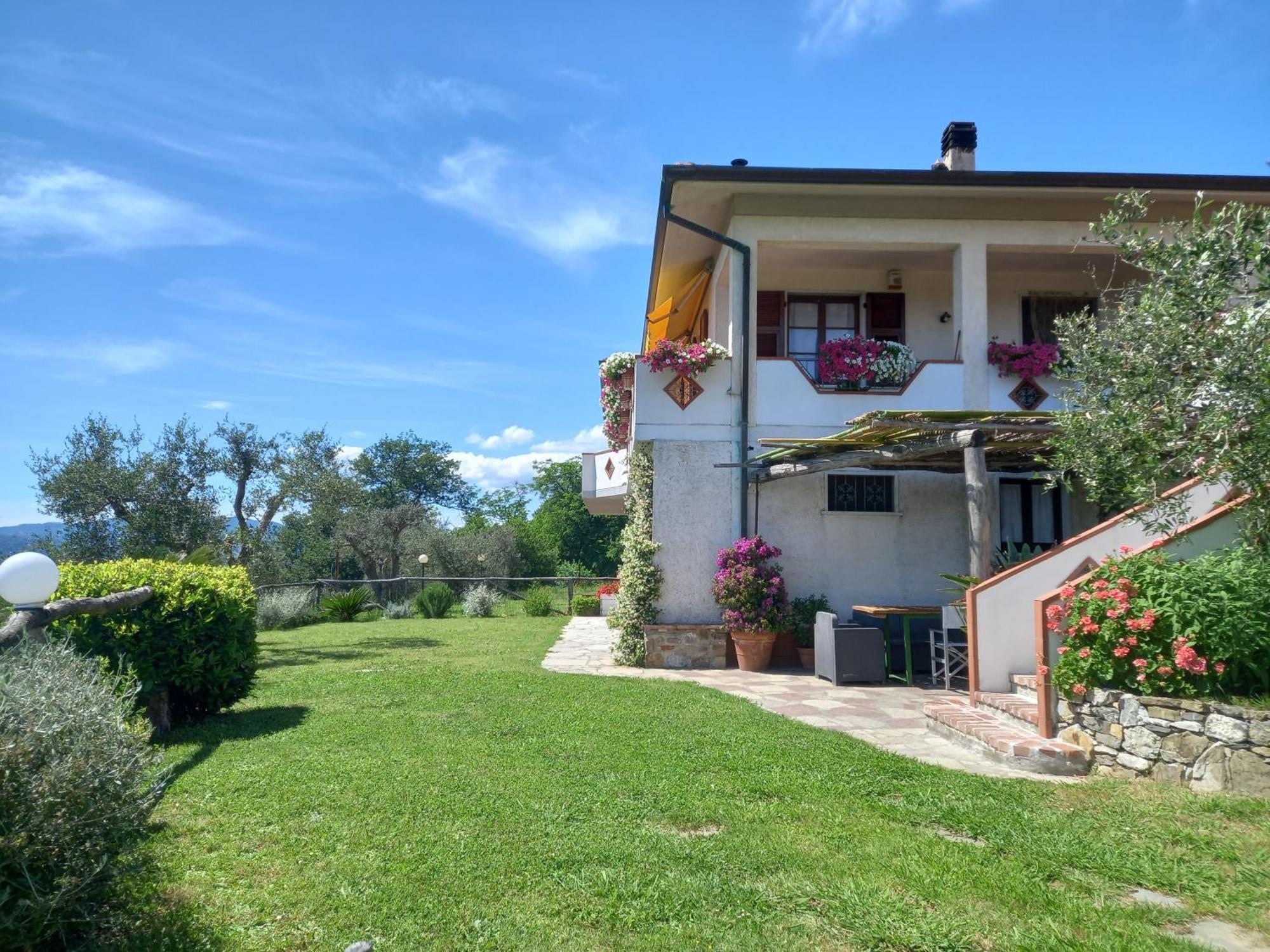 Il Colle Della Brina Hotel Sarzana Eksteriør billede